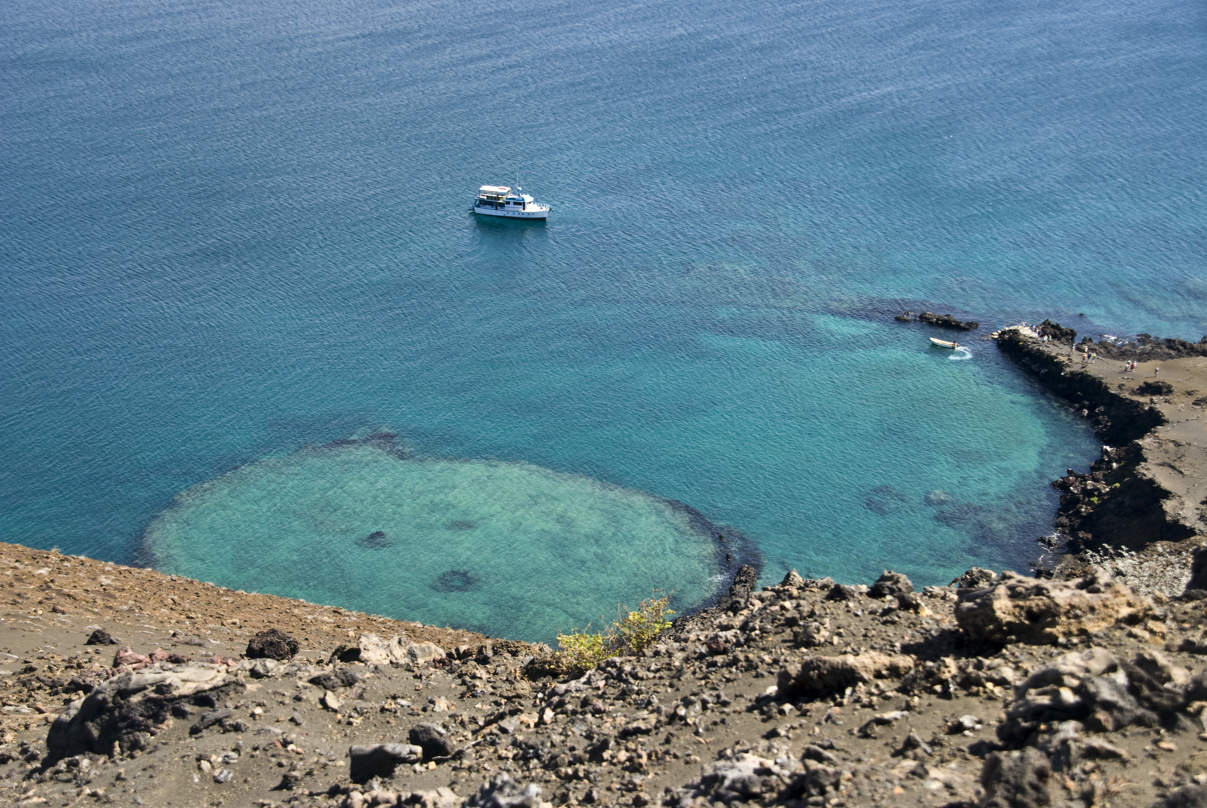 Isla Bartolome